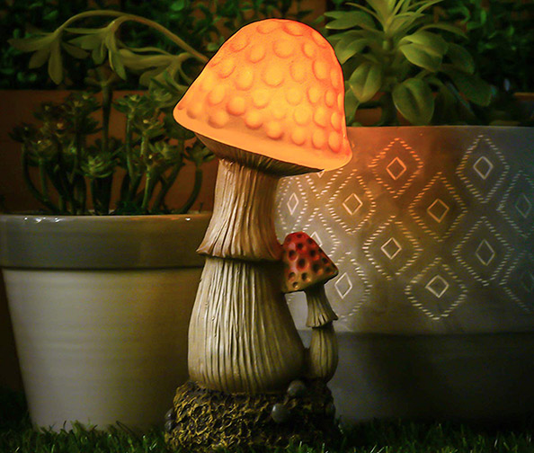 Hannah’s Cottage Mushroom Garden Solar Lights