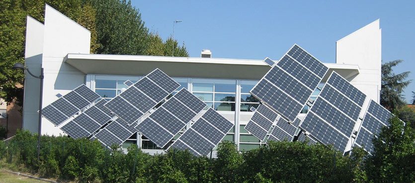 How to Tell Your Solar Panels Need Cleaning